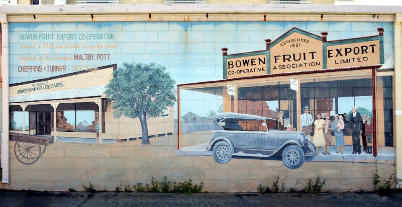 03aBowen (11).JPG - Bowen history in murals